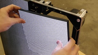 Hur man tar lös en LED-modul från framsidan av en kabinett front service led
