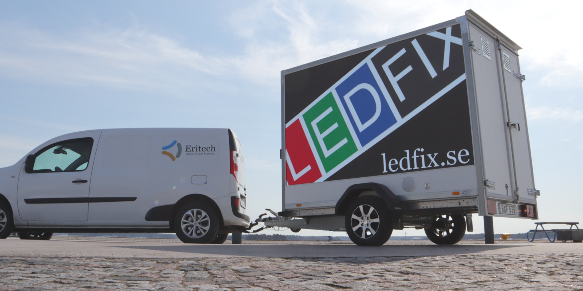 LED-skärm monterad på mobil vagn mobil LED